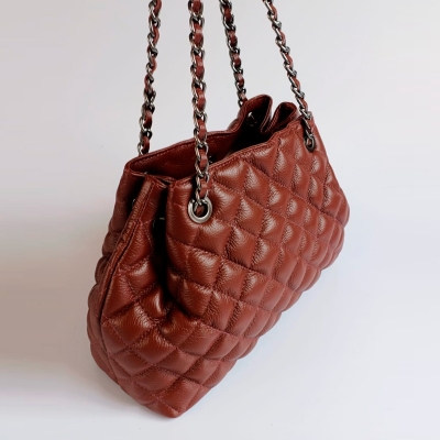 Bolsa de Couro Média Matelassê Café