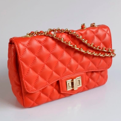 Bolsa de Couro Matelassê Clássica Vermelha