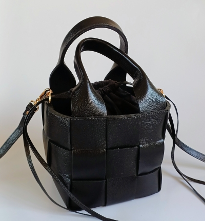 Bolsa de Couro Trançada 