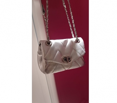 BOLSA MÉDIA MATELASSÊ M