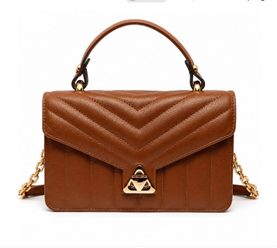 BOLSA MÉDIA MATELASSÊ VERTICAL
