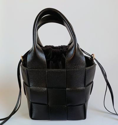Bolsa de Couro Trançada 